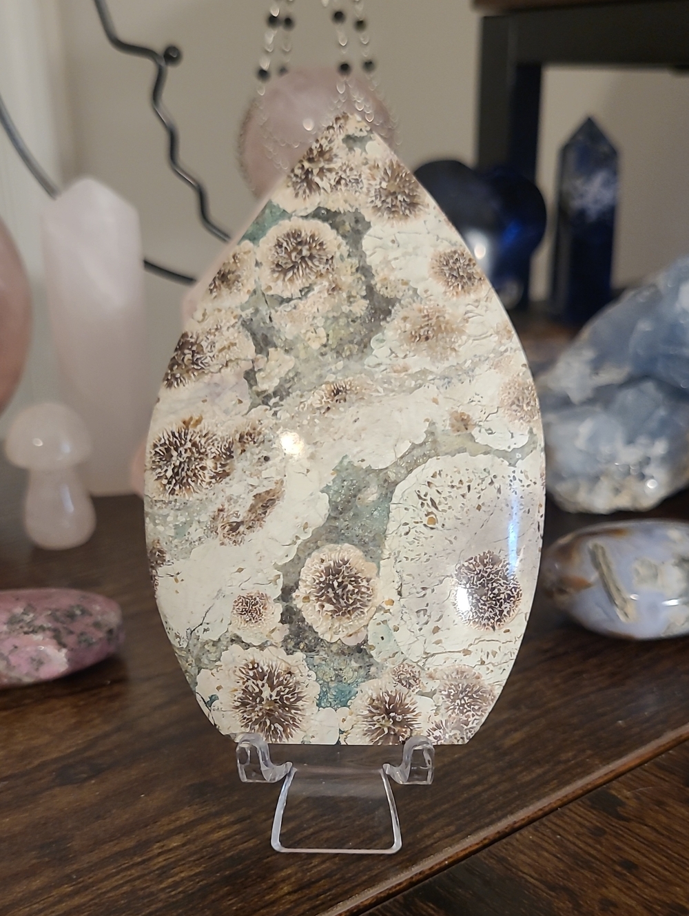 Russian Agate Teardrop - Cream & Green Floral Pattern